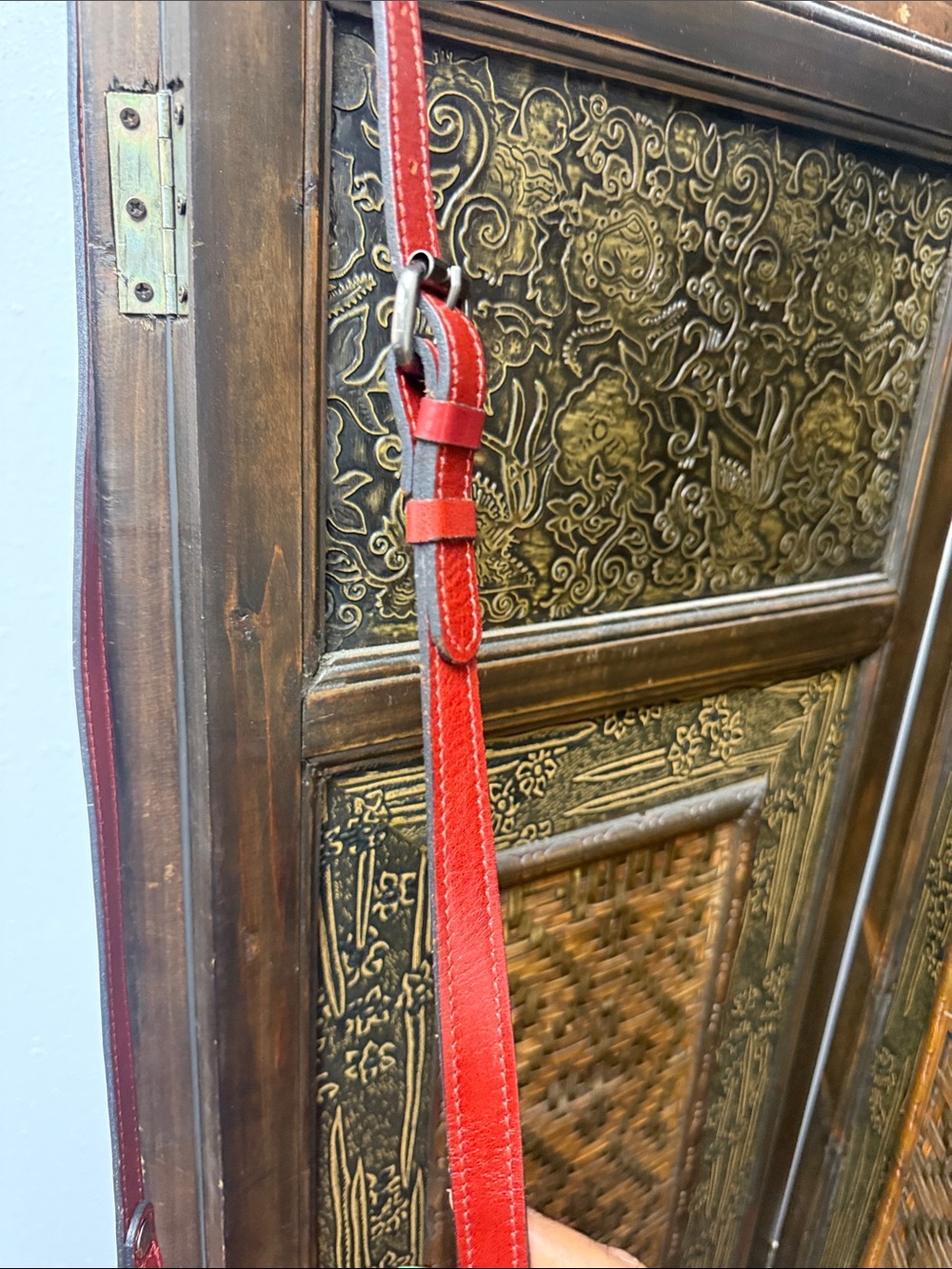 Red Leather Top-Handle Women’s Bag with Bamboo Handle - special edition - Picture 6 of 8